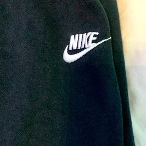 Women’s Nike sweats!